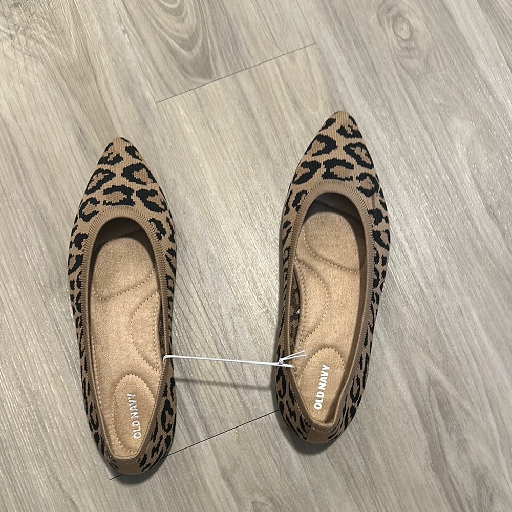 Old Navy Women's Leopard Print Flats